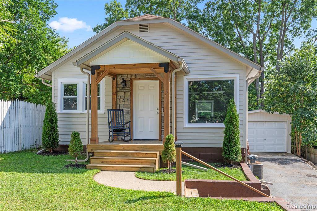 Pontiac, MI 48340,141 Parkdale Avenue