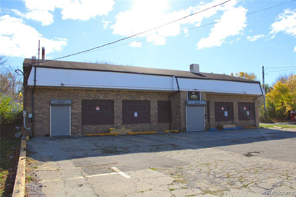 Flint, MI 48503,2549 Corunna Road
