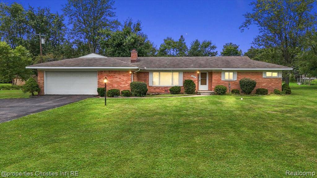 Farmington, MI 48336,24467 Westmoreland Drive
