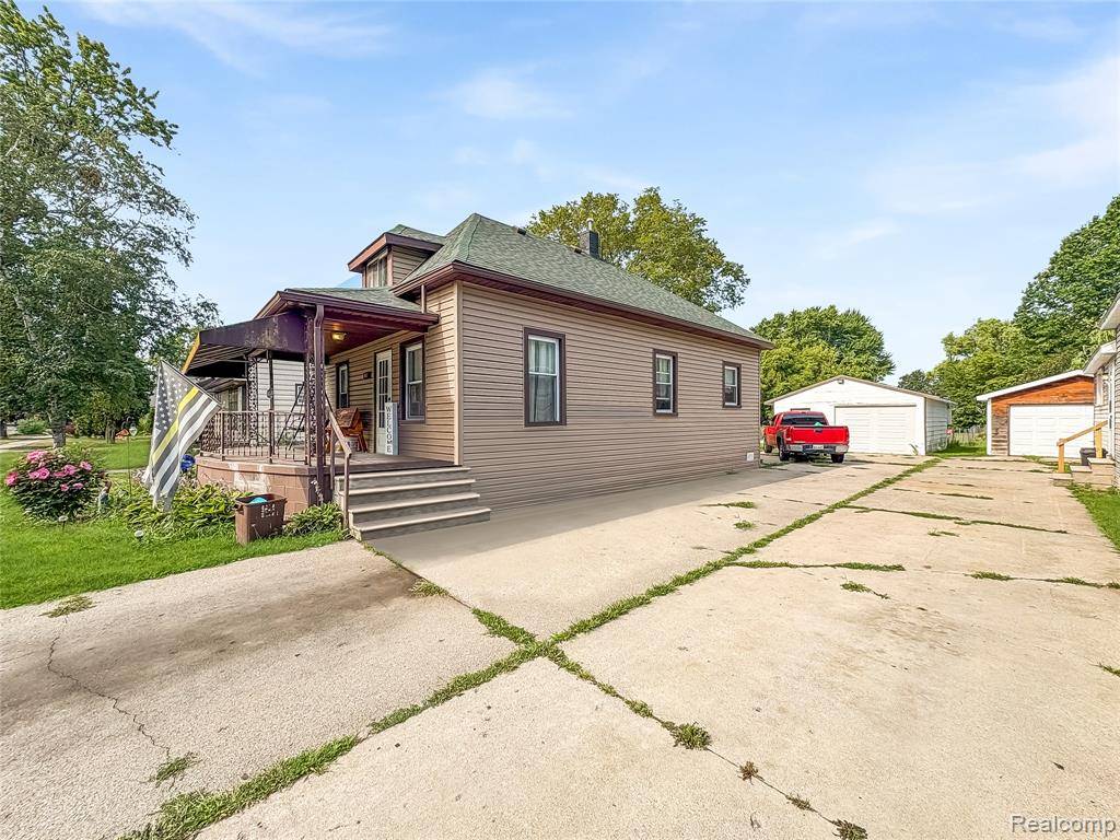 Saginaw, MI 48602,905 Wright Street