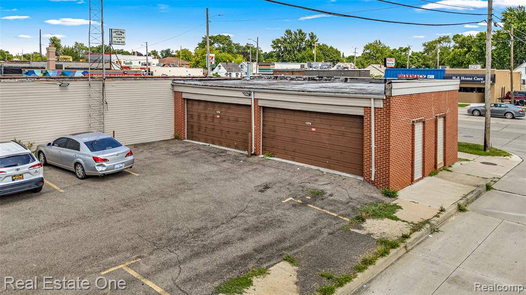 Lincoln Park, MI 48146,1378 Dix Highway