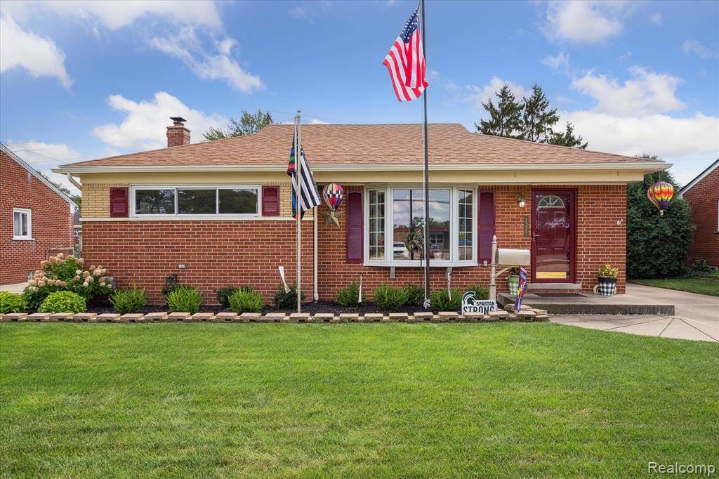 Livonia, MI 48150,29047 W Chicago Street