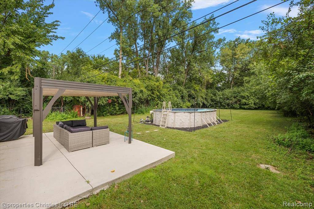 Southfield, MI 48075,17316 Mount Vernon Street