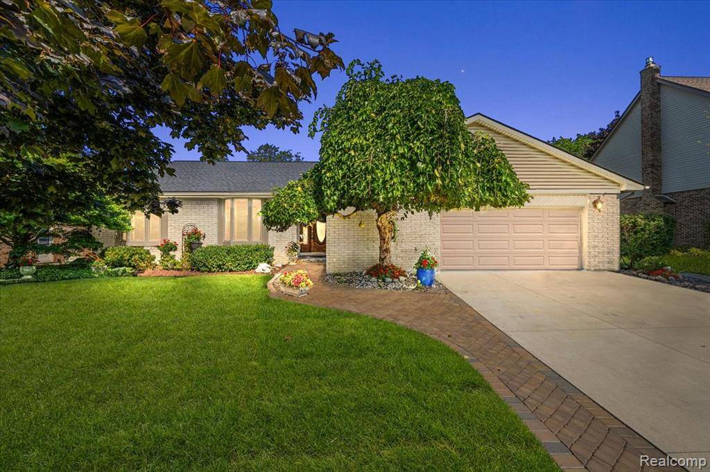 Northville, MI 48168,41908 Pon Meadow Drive