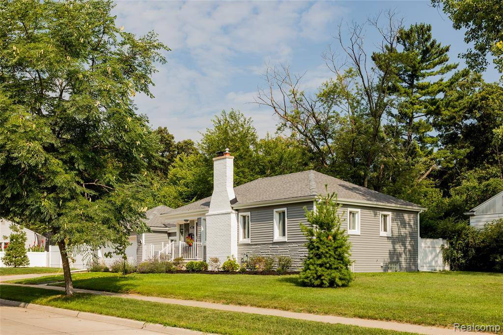 Oak Park, MI 48237,10200 Kenwood Street