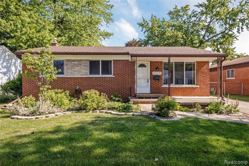 St. Clair Shores, MI 48081,21719 Bon Brae Street