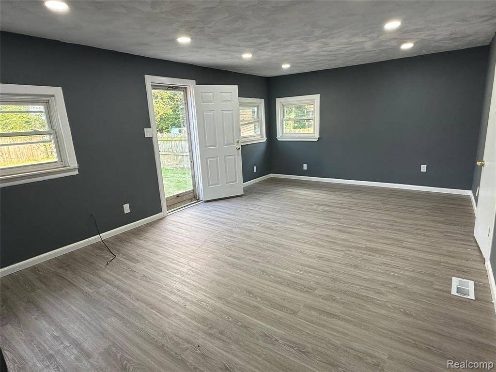 Redford Twp, MI 48239,7240 Lamphere