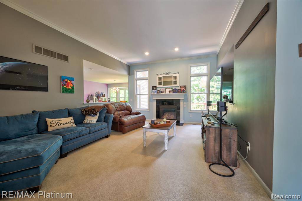 Fenton Twp, MI 48451,5512 Hidden Oaks Circle