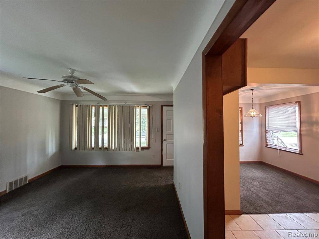 Redford Twp, MI 48240,20501 Wakenden