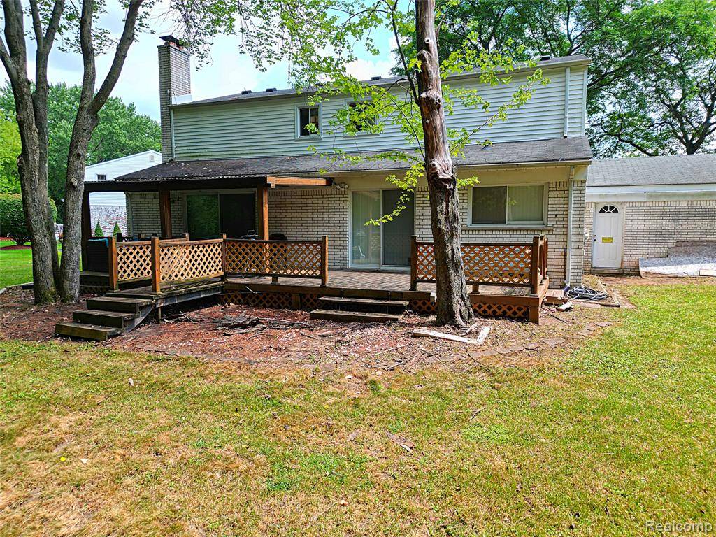 Farmington Hills, MI 48334,30851 Woodstream Drive