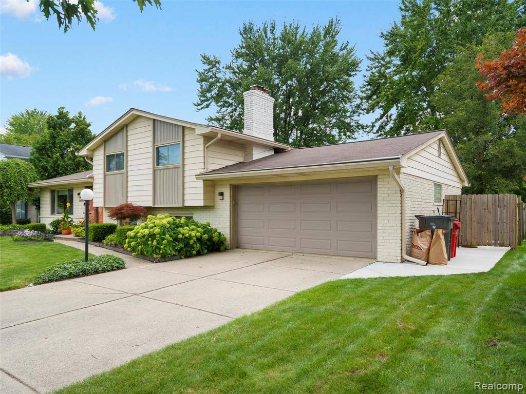 Clinton Twp, MI 48038,39519 Twenlow Drive