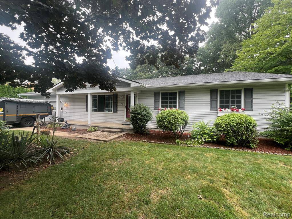 Fenton, MI 48430,13296 Torrey Road