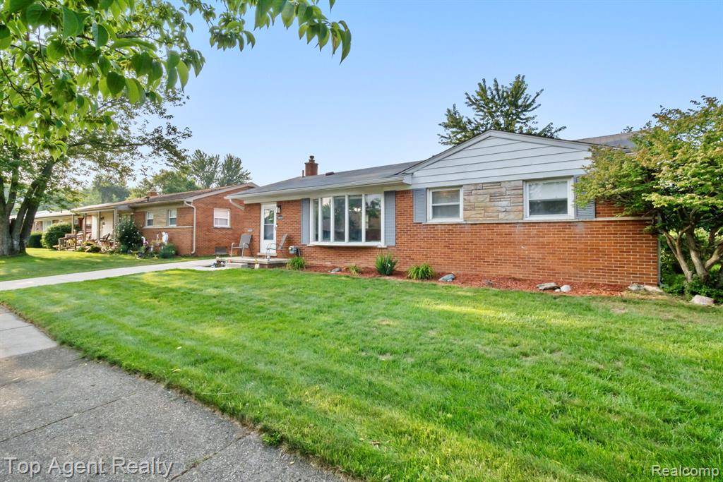 Livonia, MI 48152,29724 Hillbrook Street