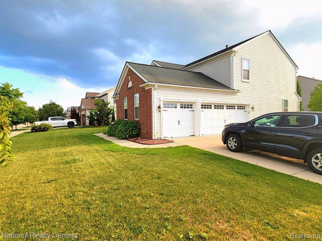 Macomb Twp, MI 48042,56501 Winding Creek Drive