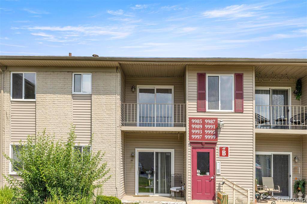 Allen Park, MI 48101,9993 Allen Pointe Drive