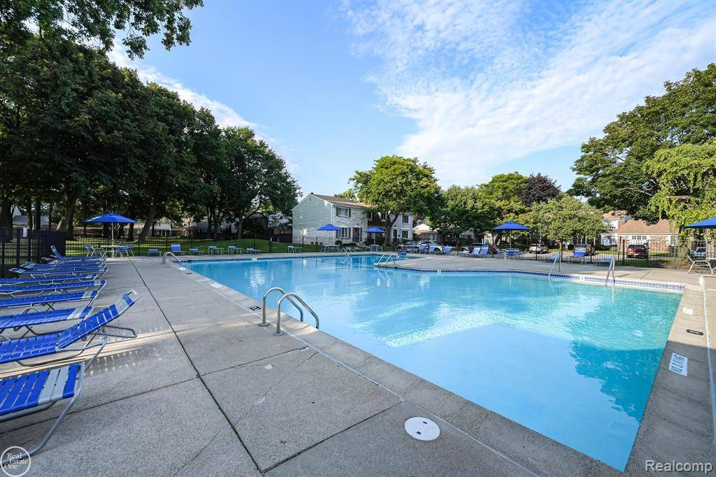 Royal Oak, MI 48073,1834 Wickham Street