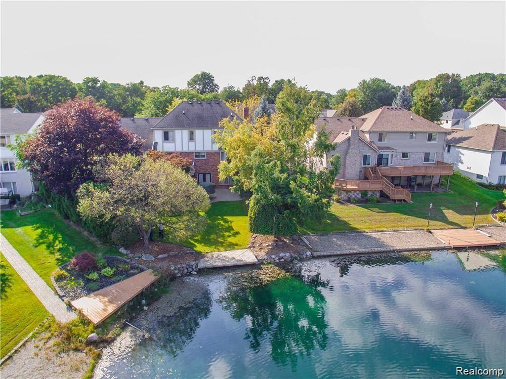 Shelby Twp, MI 48317,49090 Driftwood Drive