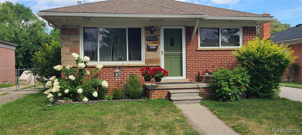 Dearborn Heights, MI 48125,4467 McKinley Street