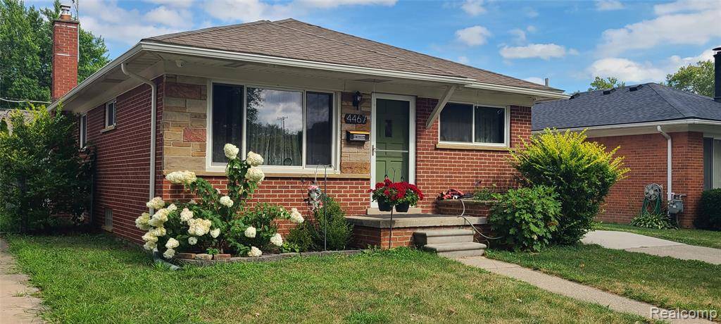 Dearborn Heights, MI 48125,4467 McKinley Street
