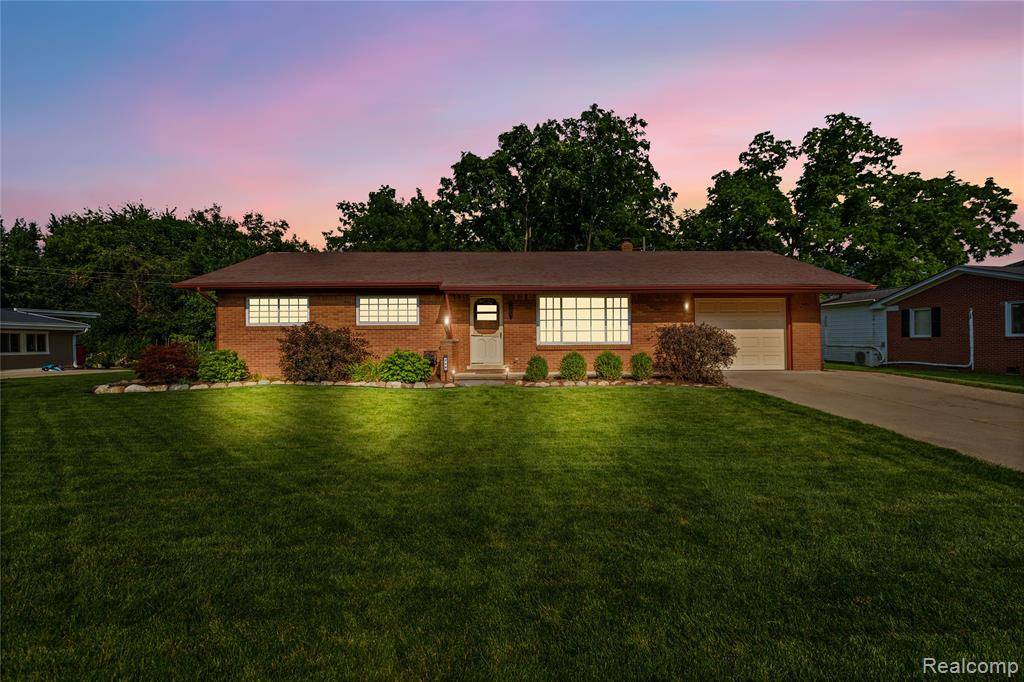 Romeo Vlg, MI 48065,229 Brook Drive