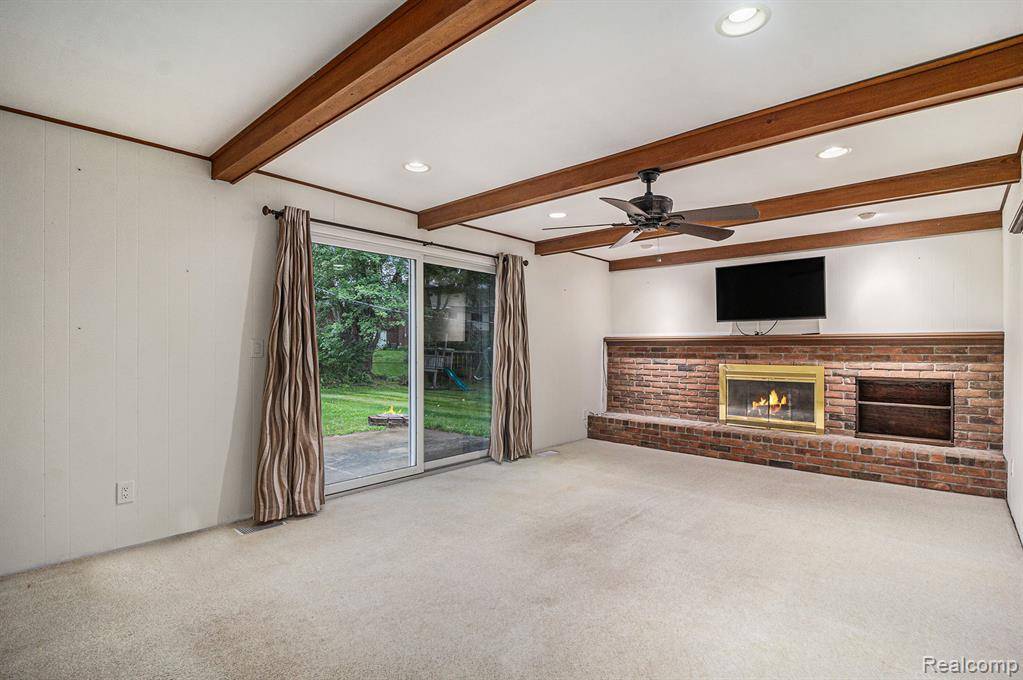 Grand Blanc, MI 48439,444 Boutell Drive