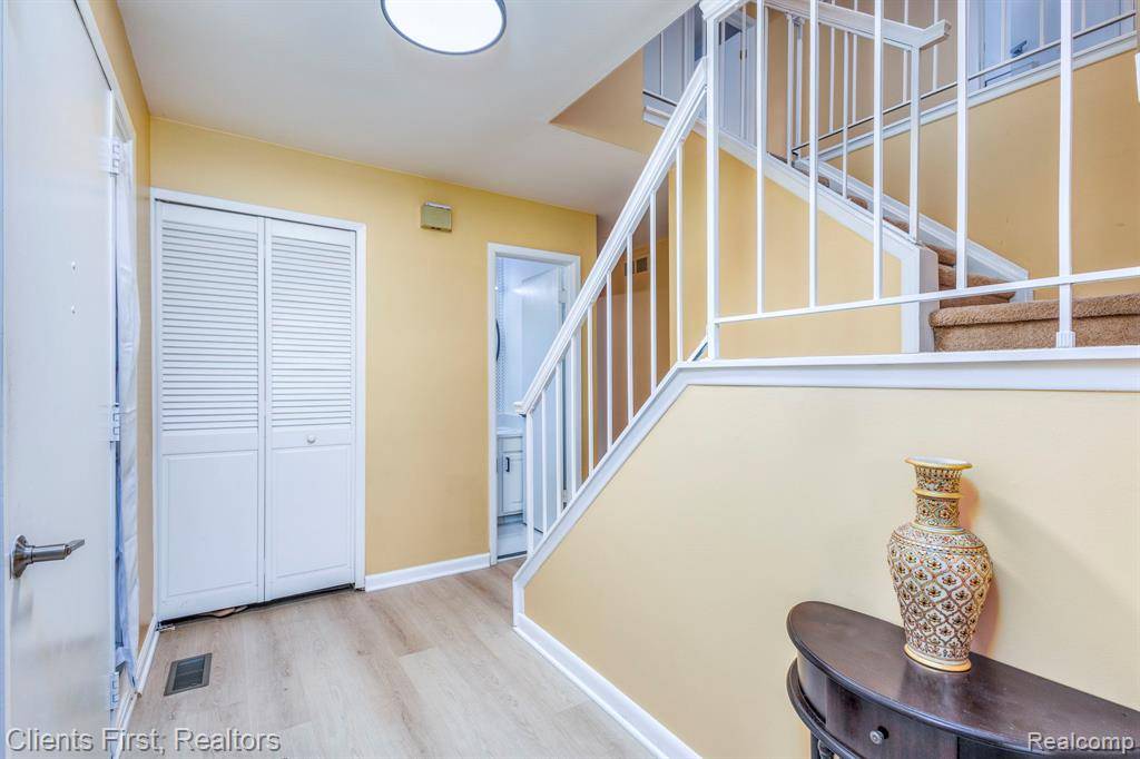 Northville, MI 48167,20809 W Glen Haven Circle