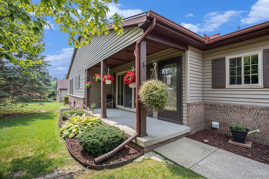 Grand Blanc Twp, MI 48439,5045 Sandalwood Drive