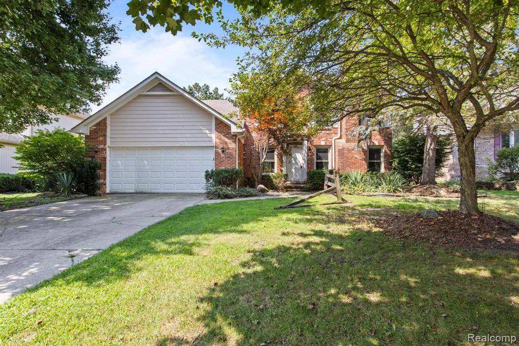 Wixom, MI 48393,1709 Weyhill Drive
