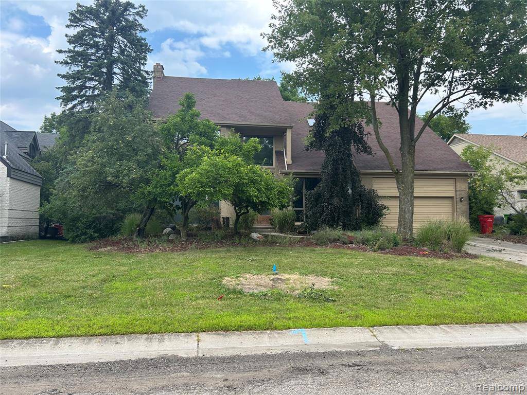 West Bloomfield Twp, MI 48323,4163 Autumn Ridge Drive