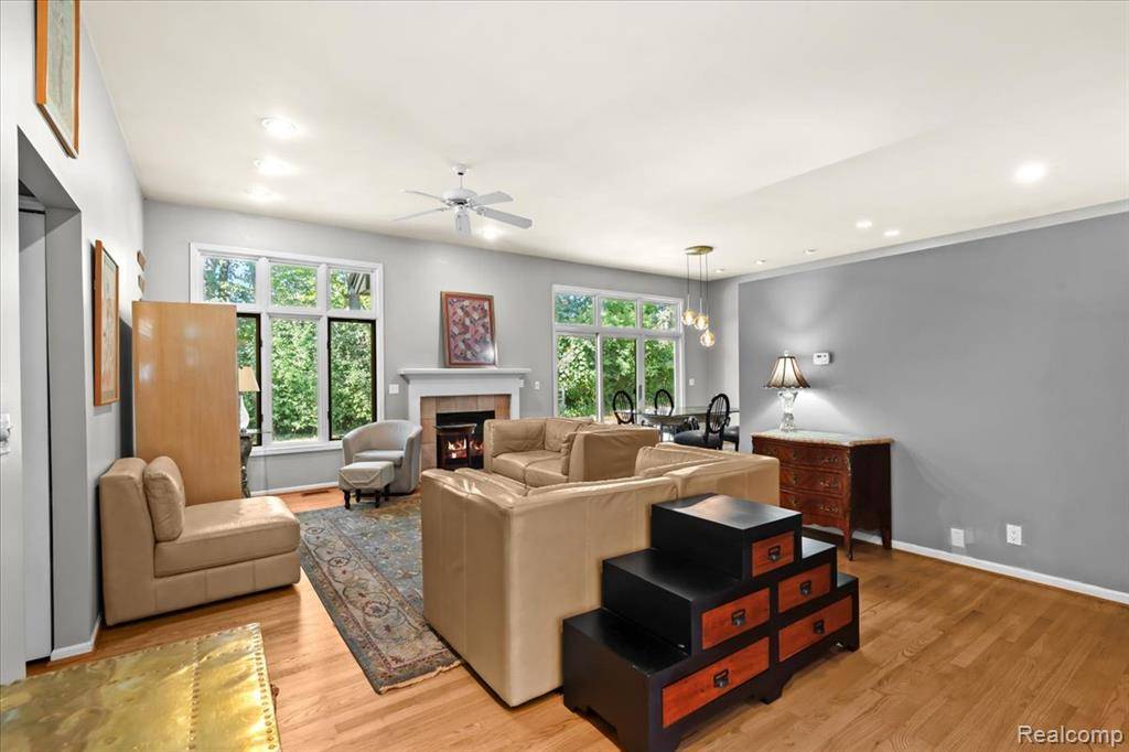 West Bloomfield Twp, MI 48324,5770 Point Of The Woods Drive