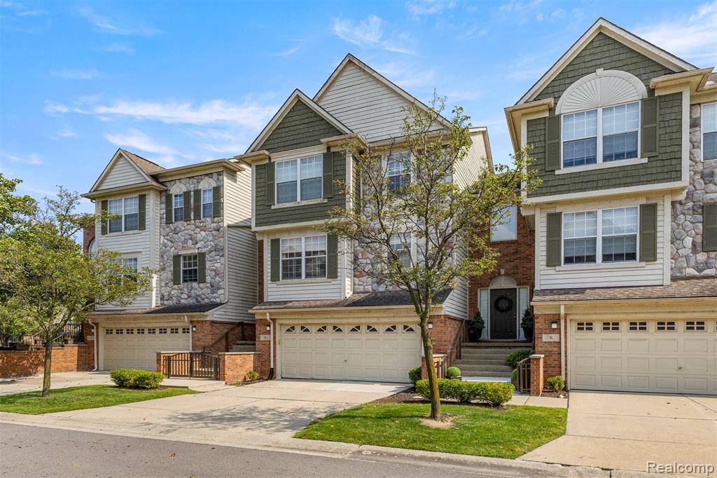 Dearborn, MI 48126,6 Bradford Court