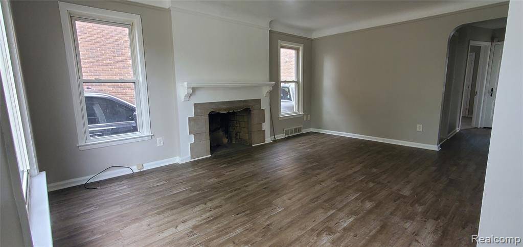 Dearborn, MI 48126,5270 STEADMAN Street