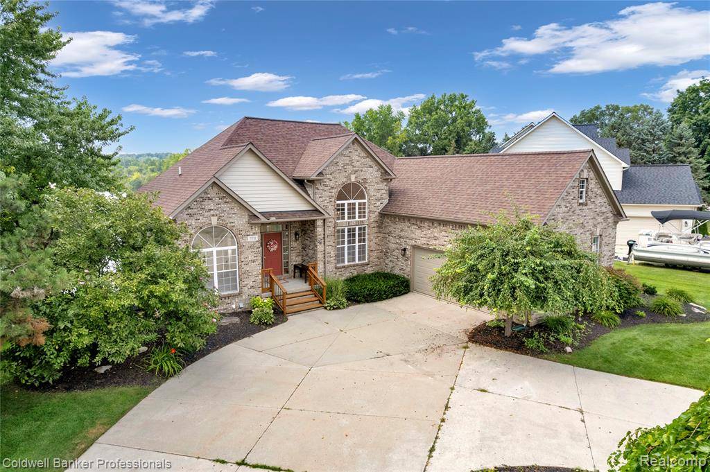 Oxford Twp, MI 48371,770 Lakes Edge Drive