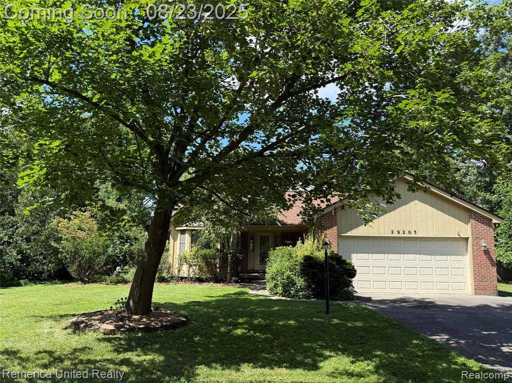 Farmington, MI 48334,29205 Greening Street