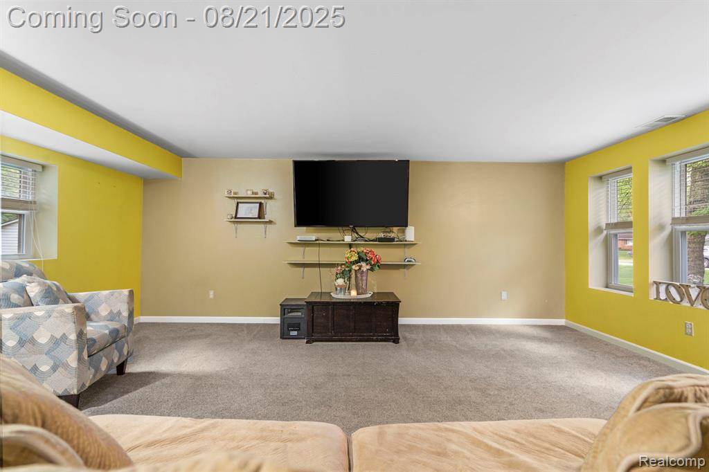 Commerce Twp, MI 48390,2903 Woodbury Street