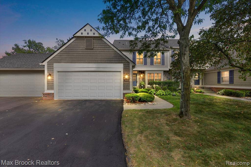 Bloomfield Hills, MI 48304,2531 Essex Lane