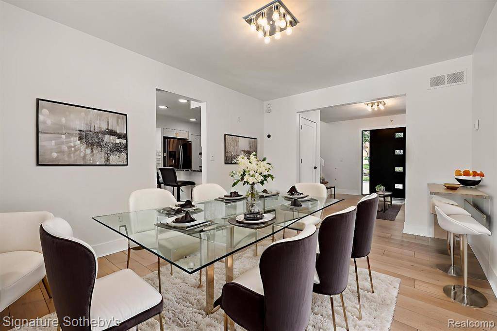 West Bloomfield Twp, MI 48322,6207 Timberwood N