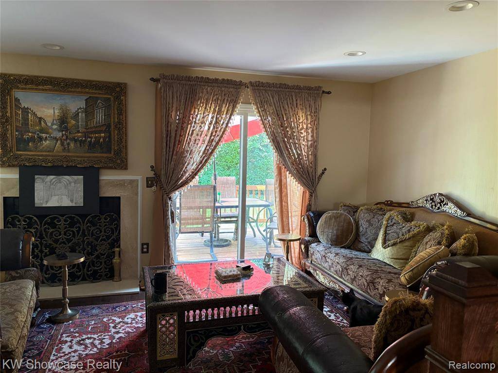 West Bloomfield Twp, MI 48322,6422 Richard Run