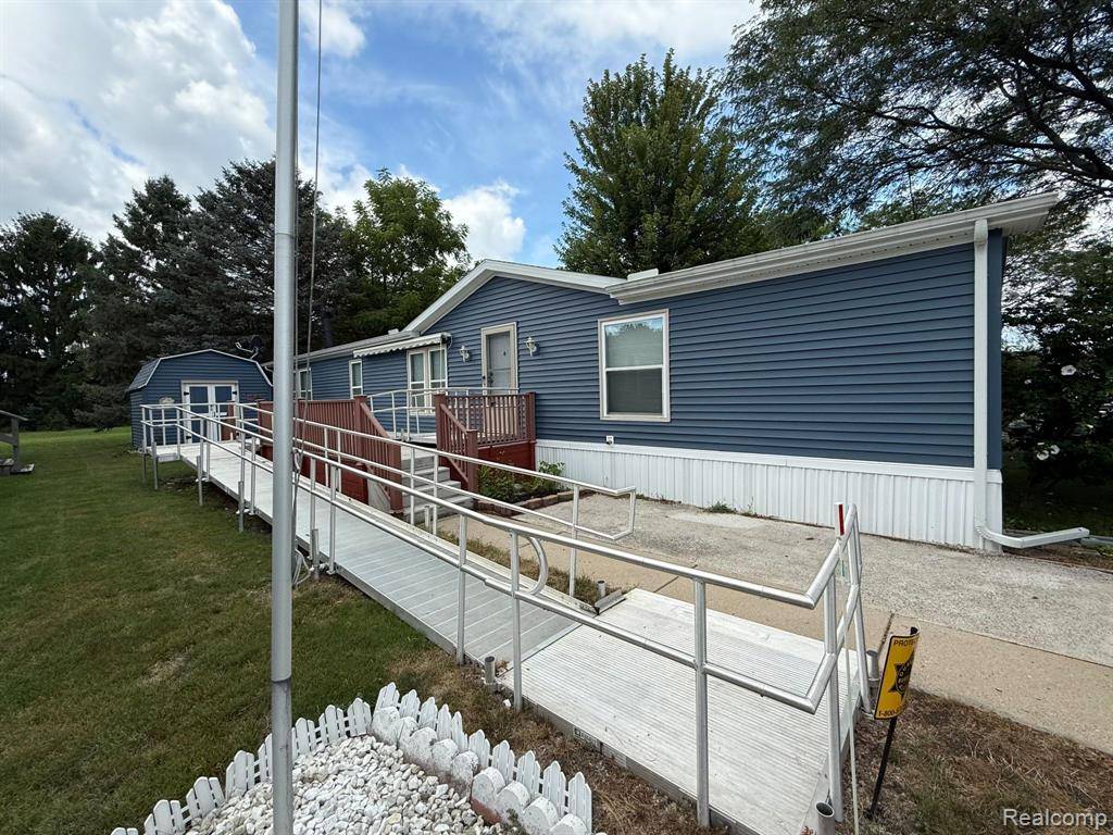 Erie Twp, MI 48133,6400 S Dixie Hwy, Lot #7