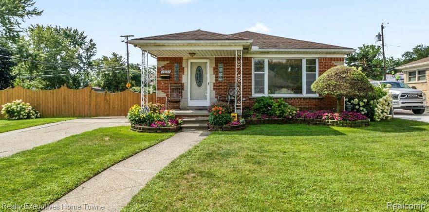 St. Clair Shores, MI 48080,22136 Trombly Street