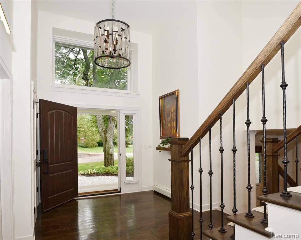 Bloomfield Hills, MI 48304,3029 S Westview Court