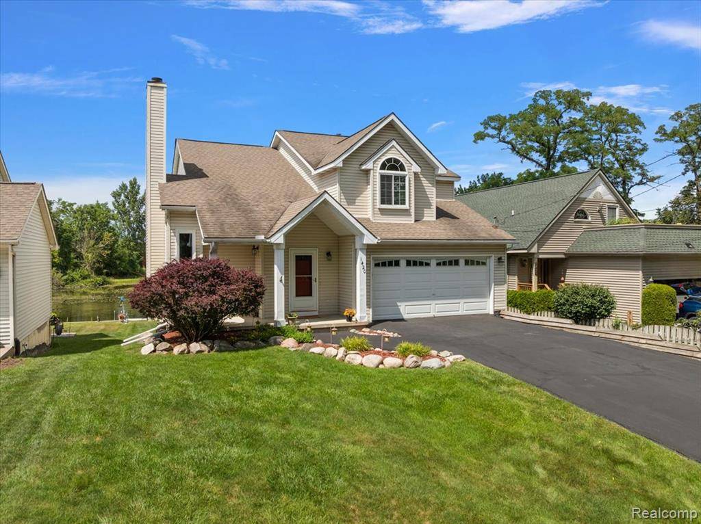 Waterford Twp, MI 48328,1420 Otter Avenue