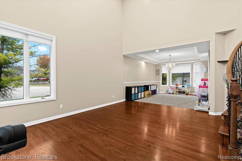 West Bloomfield Twp, MI 48324,2115 ALDWIN Drive
