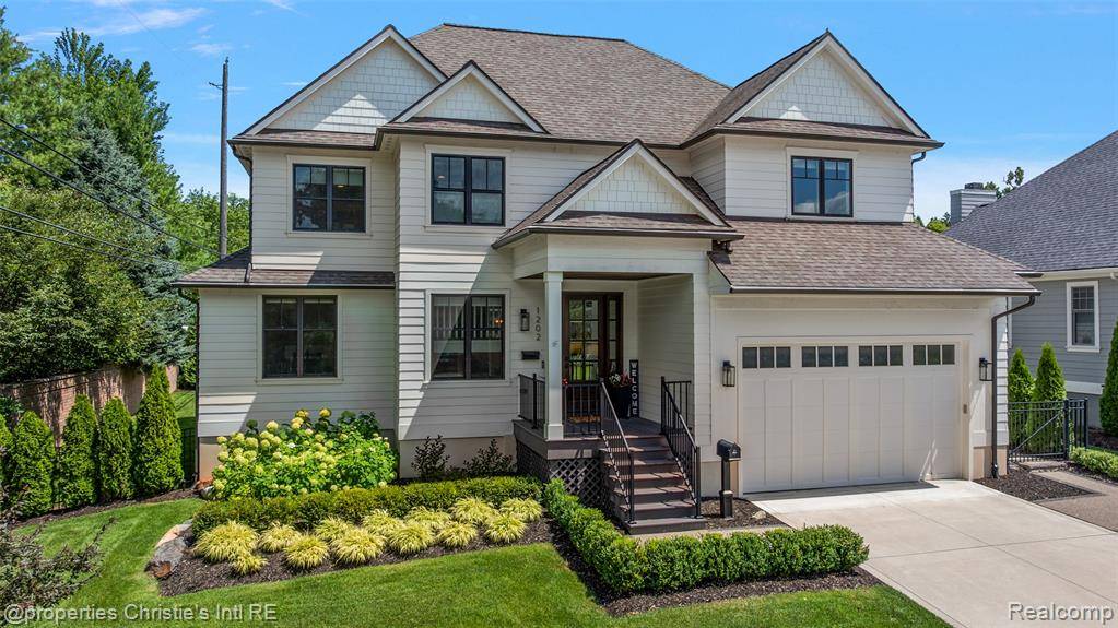 Rochester, MI 48307,1202 N Pine Street