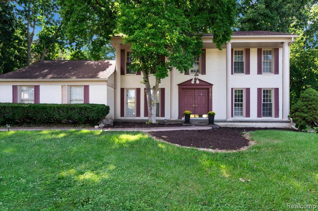Rochester Hills, MI 48309,2196 Willow Leaf Drive