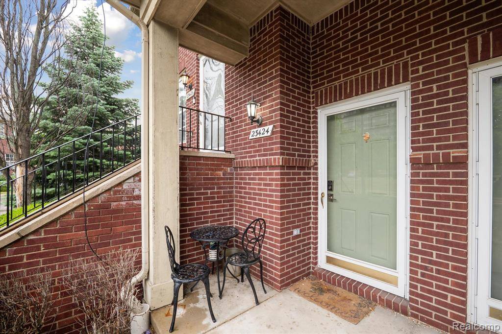 Southfield, MI 48075,23424 Grayson Drive