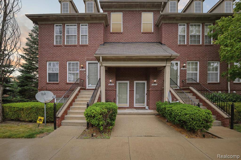 Southfield, MI 48075,23424 Grayson Drive