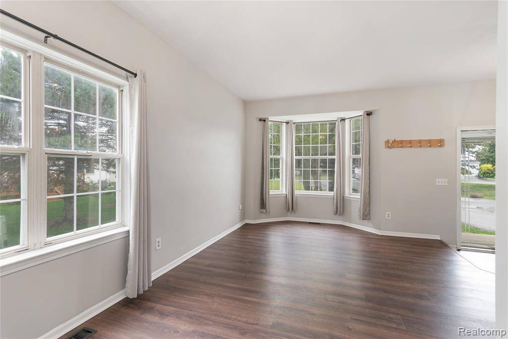 Westland, MI 48186,37975 Stafford Court