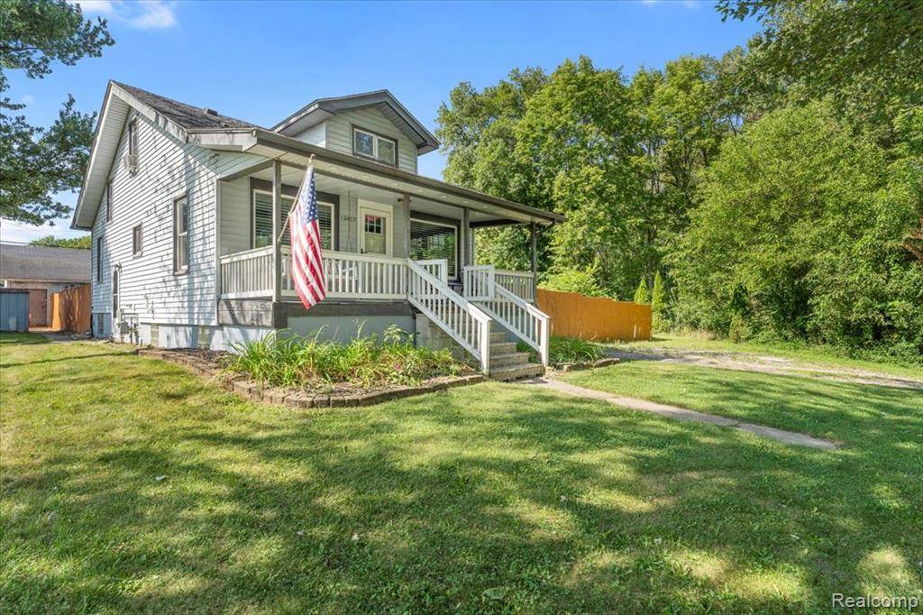 South Rockwood Vlg, MI 48179,13407 Strong Boulevard