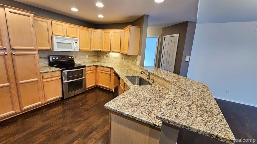 Commerce Twp, MI 48390,6203 Jasmine Drive